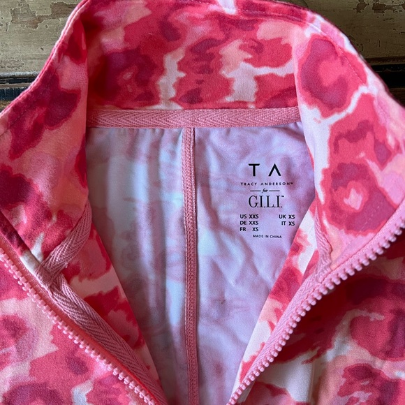 NWOT TA Tracy Anderson G.I.L.I. Zip Up Pink Leopard Jacket - Picture 4 of 8
